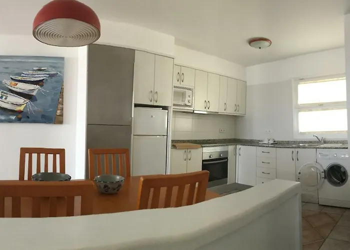 Cdm, Puerto Del Carmen, Entre Playa Chica Y Playa Grande Пуэрто дель Кармен